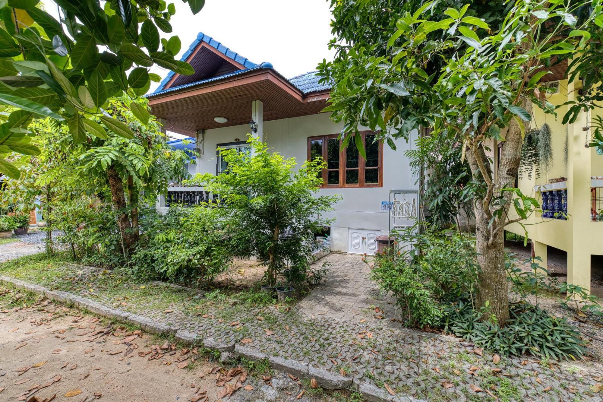 Maenam Bungalow Маенам Экстерьер фото